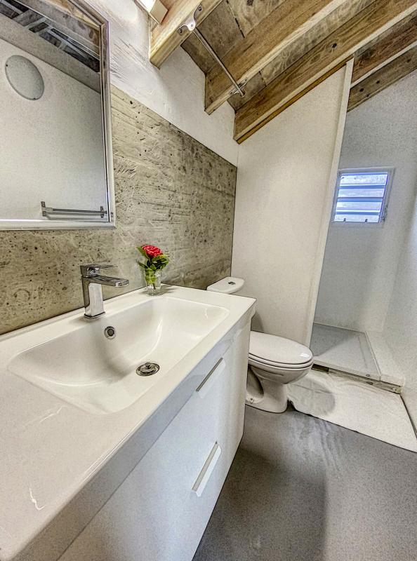 Location Villa 1 chambre Orient Bay St Martin-salle de douche-17